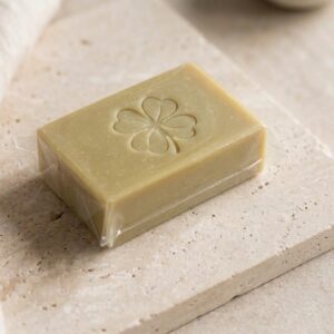 Savon décoré avec fleur